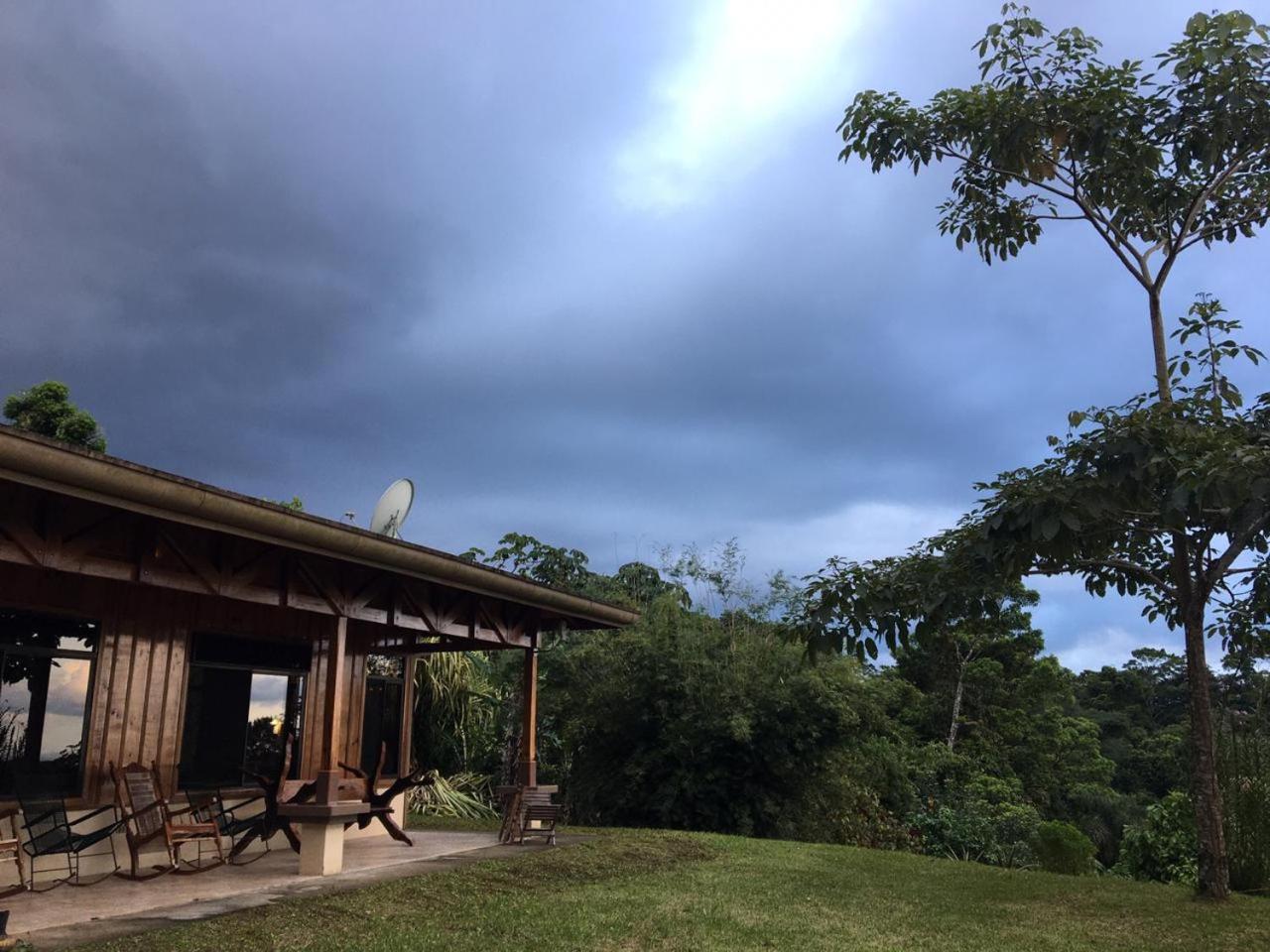Birds & Breakfast Costa Rica Bed & Breakfast La Tigra  Exterior photo
